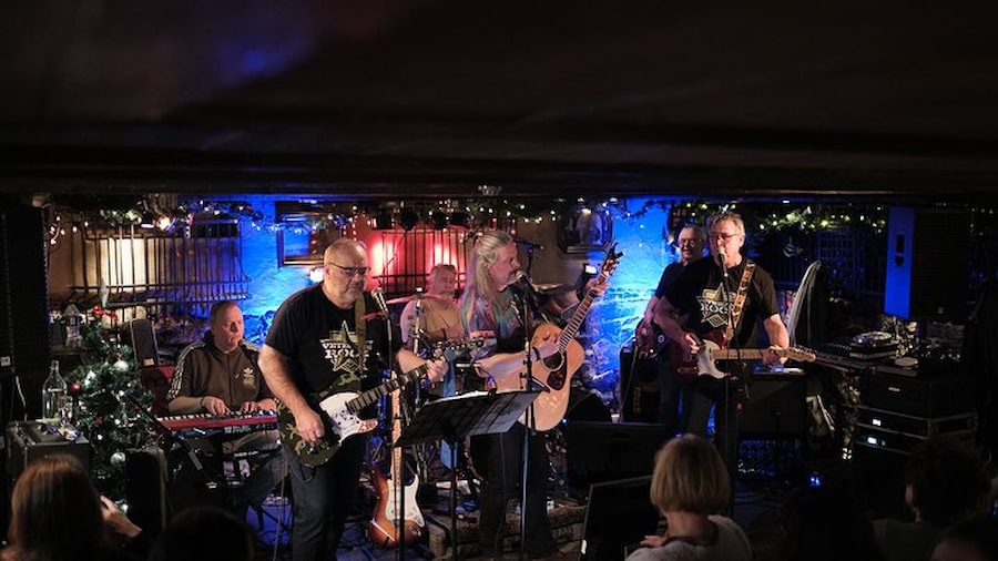 Band på scenen