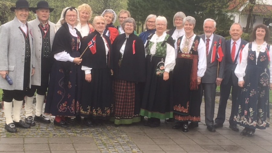 Sangkoret Tonleik opptrer